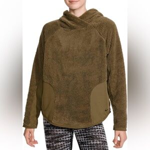 Nike Women’s Sherpa Therma Fleece Hoodie, Women’s Size M